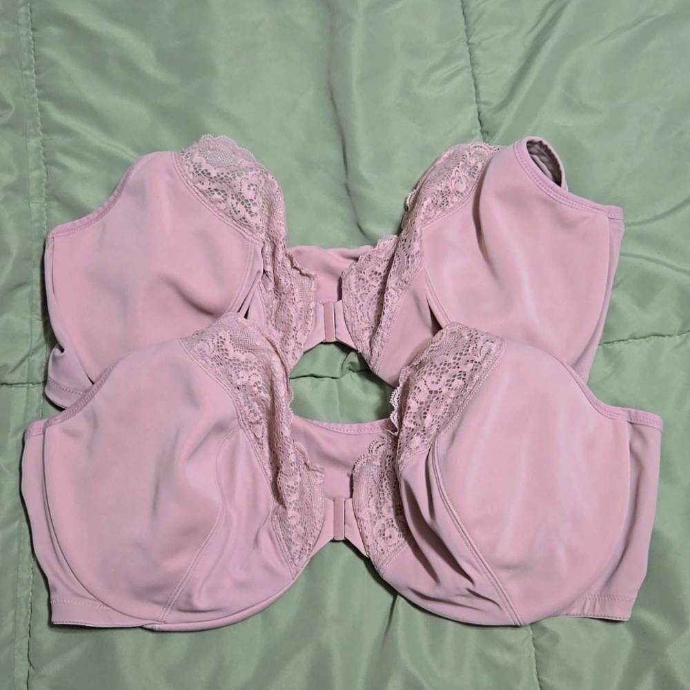 Two Playtex Front Clasp Bra 46DD